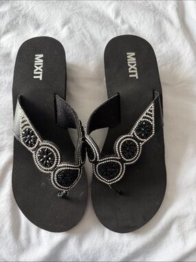 Mixit Black Beaded Floral Thong Sandals